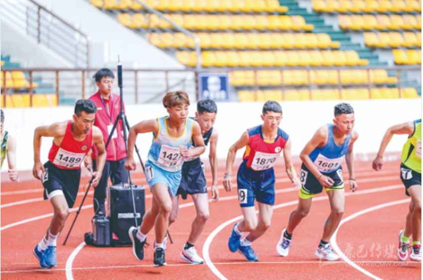 甘孜州第五屆中小學(xué)生運動會掠影